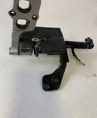 BMW 3 E46 Tailgate/trunk/boot hinge 8254016