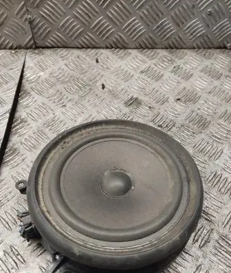 Audi A4 S4 B6 8E 8H Front door speaker