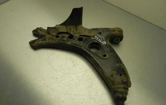 Volkswagen Polo IV 9N3 Rear upper control arm/wishbone 6Q0407157C VD9936