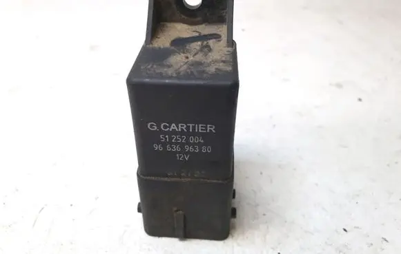 Citroen C4 I Picasso Glow plug pre-heat relay 9663696380