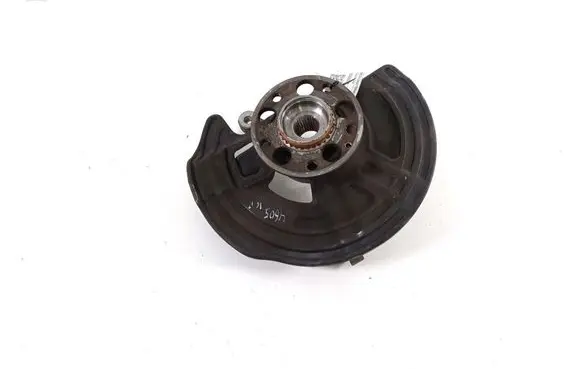 Mercedes-Benz A W176 Front wheel hub A2463320100
