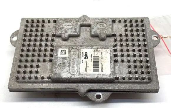 Peugeot 508 Voltage converter/converter module 90062307