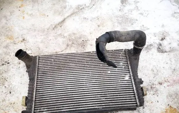 Volkswagen PASSAT B7 Intercooler radiator