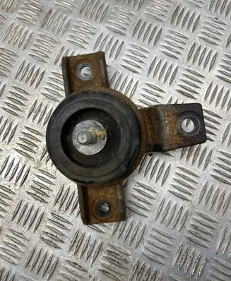 KIA Sorento Engine mount bracket 11122613