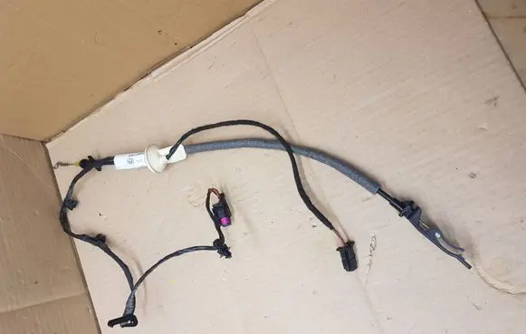 Front door cable line