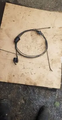 Dacia Sandero II Engine bonnet/hood lock release cable 251905114R