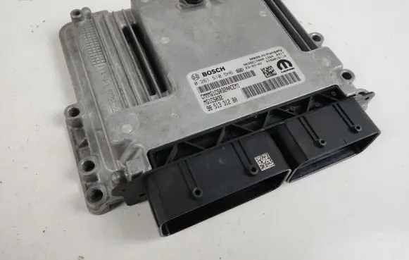 Peugeot 208 Engine control unit/module 9851331280