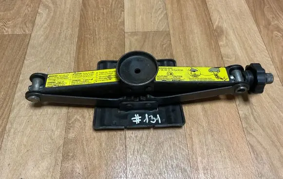 Mercedes-Benz A W168 Lift Jack A1685830415