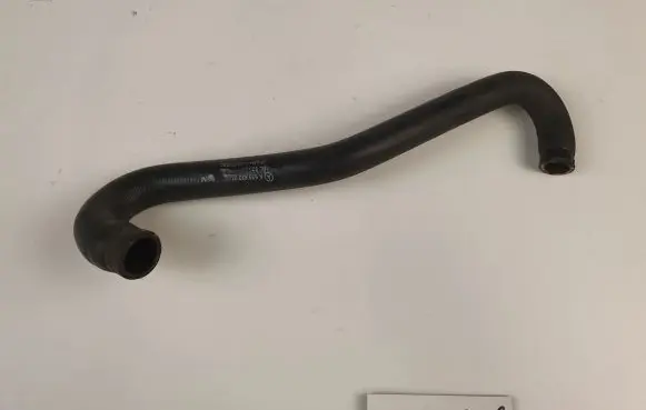Mercedes-Benz Vito Viano W639 Engine coolant pipe/hose
