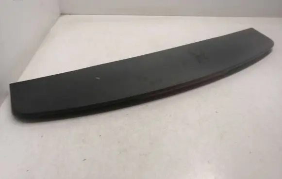 Tailgate/trunk spoiler