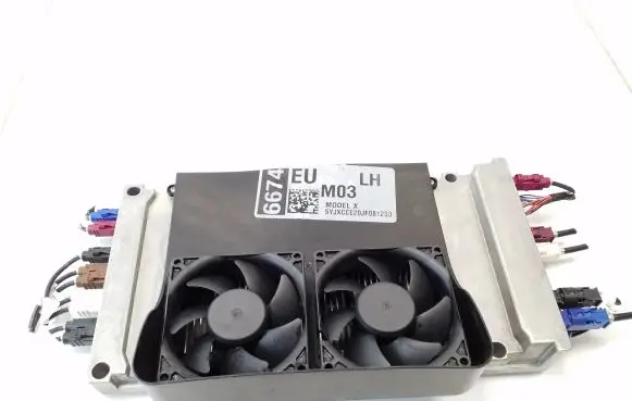 Tesla Model S Other control units/modules 112580000C