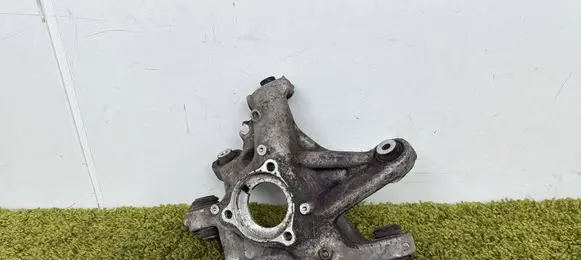 Tesla Model 3 Rear wheel hub spindle/knuckle 1044416-00-g