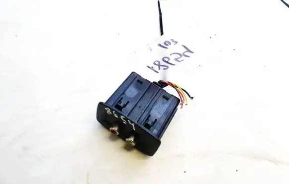Renault Scenic III - Grand scenic III USB socket connector 280230005r