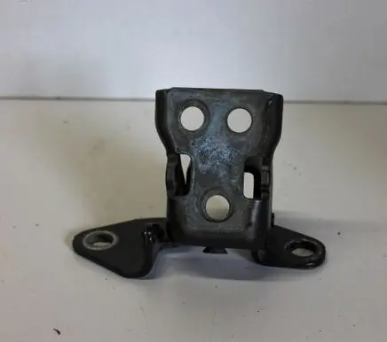 Dodge Challenger Front door upper hinge 642AC