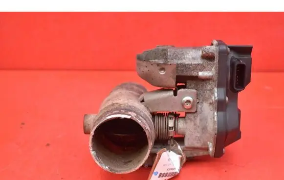 Nissan X-Trail T32 Throttle body valve 147B08010R