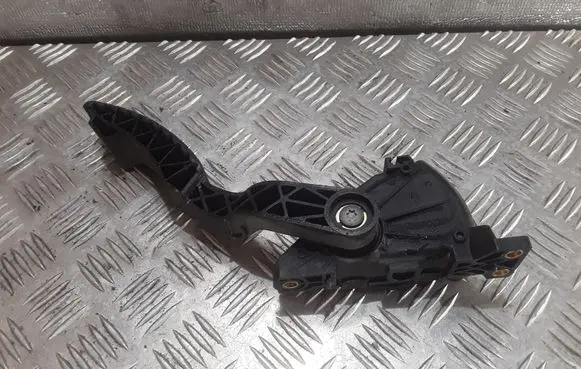 Renault Laguna II Accelerator throttle pedal 820003392