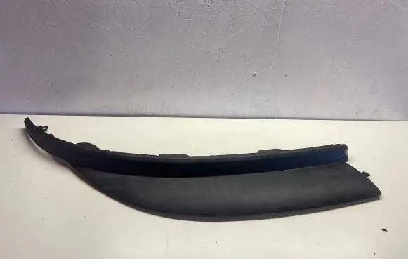 Opel Astra J Front bumper lip 13264406