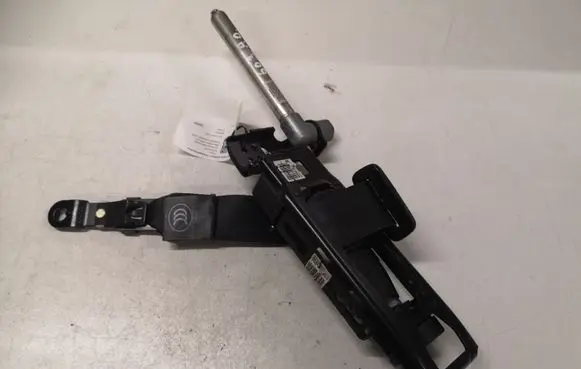 Volvo V50 Front seatbelt 3039502428 601150300G