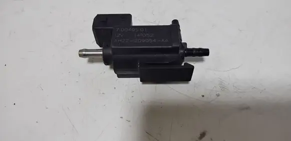 Land Rover Discovery 4 - LR4 Turbo solenoid valve AH22209054AA 70049501