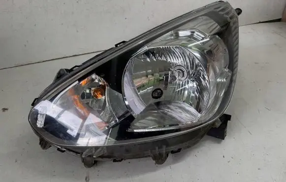 Mitsubishi Space Star Headlight/headlamp 8301c193
