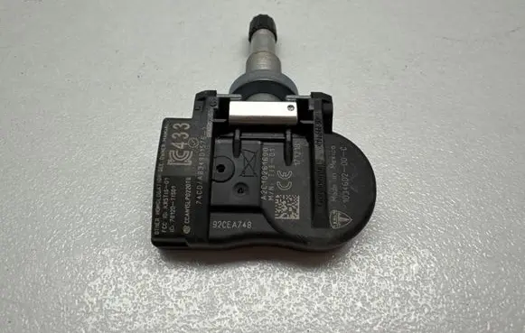 Tesla Model 3 Tire pressure sensor A2C10261600 8348015762 171218