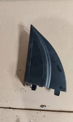 Hyundai i30 Front door high frequency speaker 