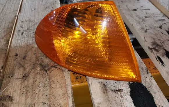 BMW 3 E46 Front indicator light
