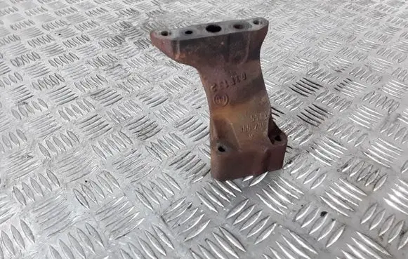 Mercedes-Benz S W222 Engine mount bracket A8420951145