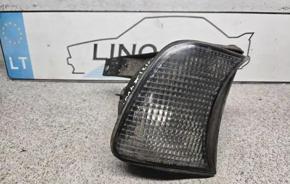 BMW 5 E34 Front indicator light 63131384034