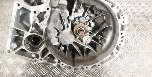 Suzuki Vitara (ET/TA) Manual 6 speed gearbox 2000868M21