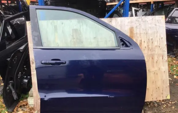 Dodge Durango III Front door