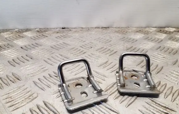Ford S-MAX Tie down hook / loop 