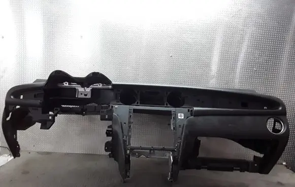 Mitsubishi Outlander Dashboard