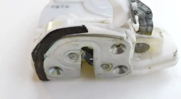 Mazda 6 Rear door lock 7L11 BOO29
