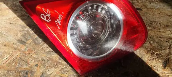 Volkswagen PASSAT B6 Tailgate rear/tail lights 273001