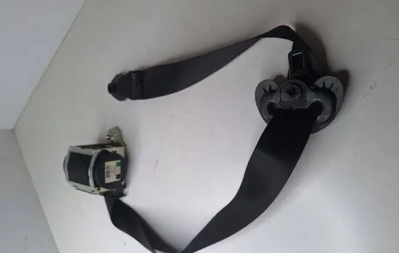 BMW 5 E60 E61 Front seatbelt 601629600D 051101