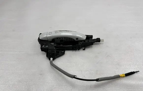 Audi Q7 4M Front door exterior handle 4M0837886A 4M0837886