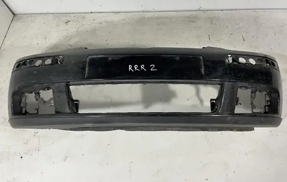 Volkswagen Golf V Front bumper 1K0807221