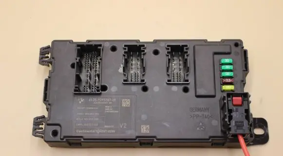 BMW 3 F30 F35 F31 Other control units/modules 9293307 003000002 00000F4A