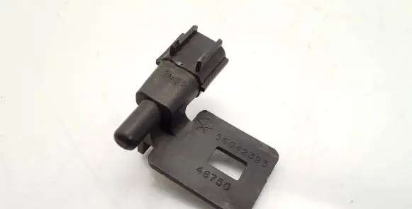 Dodge Nitro Outside/exterior temperature sensor 56042395 48750