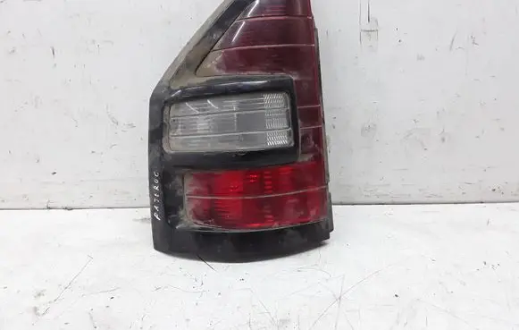 Mitsubishi Pajero Rear/tail lights