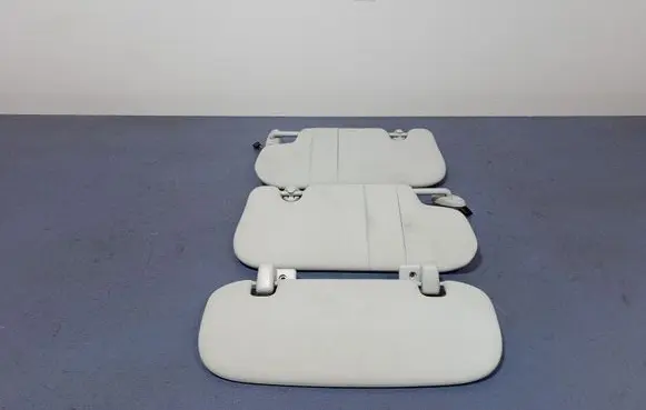 Mini One - Cooper Clubman R55 Sun visor