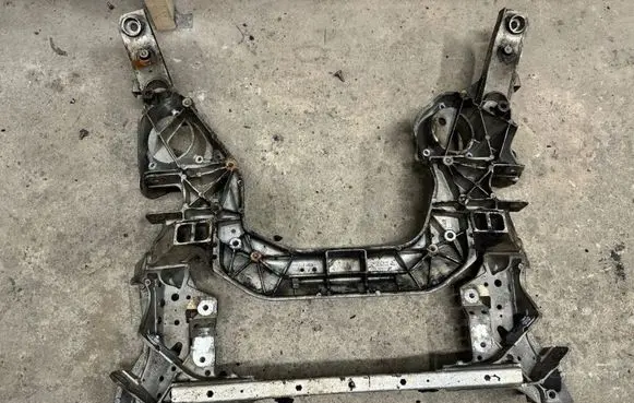 BMW 5 F10 F11 Front subframe 6793017 12208910 6799321