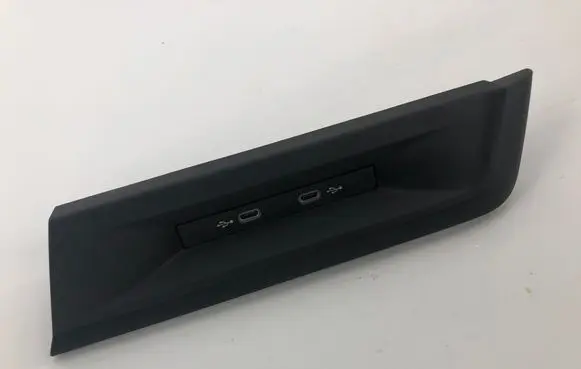 Volkswagen Golf VIII USB socket connector 5na035700