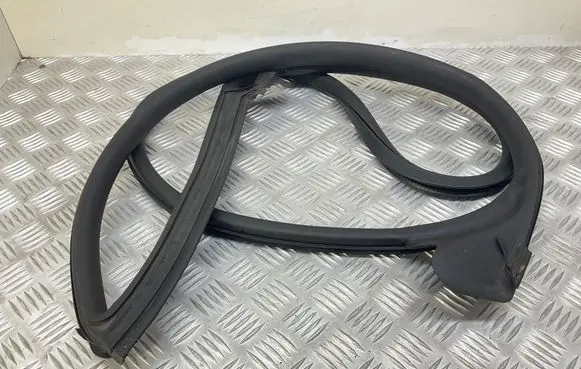 Audi A5 Sportback 8TA Front door rubber seal 8T8831708C