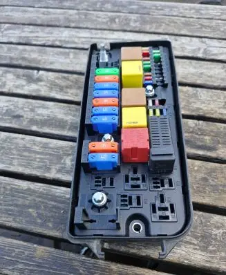 Opel Signum Fuse box set 13144709