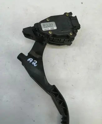 Audi A2 Accelerator throttle pedal 8Z1721523A