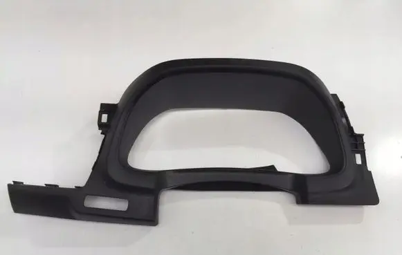 Nissan Leaf II (ZE1) Dashboard trim 682405SH0B 682S15SH0B