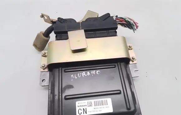 Nissan Murano Z50 Engine control unit/module MEC63760B15413