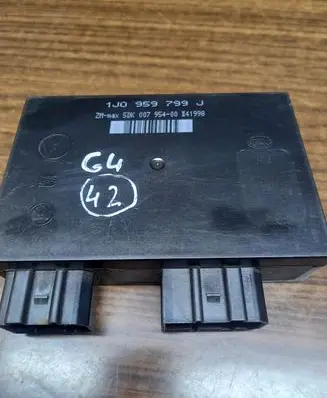 Volkswagen Golf IV Comfort/convenience module 1J0959799J